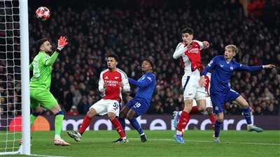 أرسنال يضرب دينامو زغرب بثلاثية في دوري أبطال أوروبا