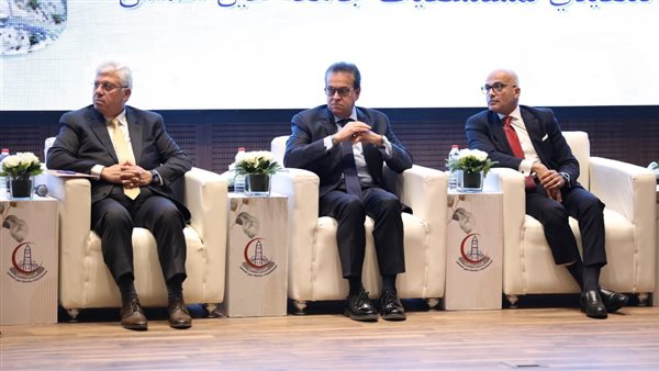 وزيرا الصحة والتعليم