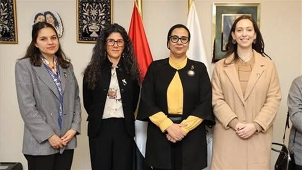 رئيسة القومي للمرأة