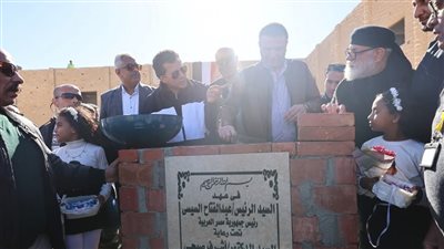وزير الرياضة يضع حجر الأساس لبدء أعمال تطوير مركز شباب رأس غارب