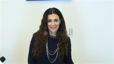 إنجي المقدم: محمد سامي وهو بيمثلي مشهد في مسلسل ولد الغلابة أنا عيطت