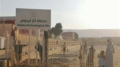 الآثار تركب لوحات استرشادية للزائرين المصريين والأجانب بمنطقة البلينا بسوهاج | صور