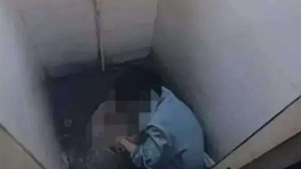 شركة صينية تصور موظفيها