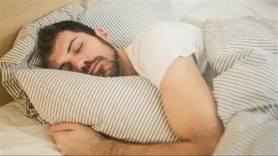 تزيد من الإصابة بـ الشيخوخة.. مخاطر قلة النوم على الدماغ 