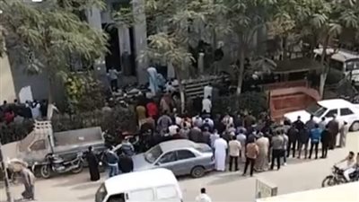 نجلها الصغير اكتشف وفاتها.. جنازة مهيبة لوداع صيدلانية شابة بالمنوفية| بث مباشر