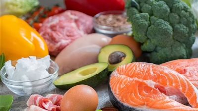علماء يحددون نظاما غذائيا يقلل خطر الإصابة بالأمراض القاتلة وخفض الوزن 
