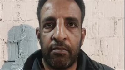 سائق يكشف تفاصيل تعدي آخر عليه في موقف بفيصل: ضربني بسلاح أبيض واتسببلي في عجز بإيدي| بث مباشر