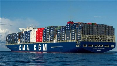 رئيس قناة السويس: الخط الملاحي الفرنسي CMA CGM سيعود للعبور بالقناة بداية من الشهر المقبل 