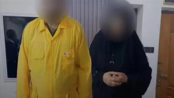 عراقي يتنكر في زي