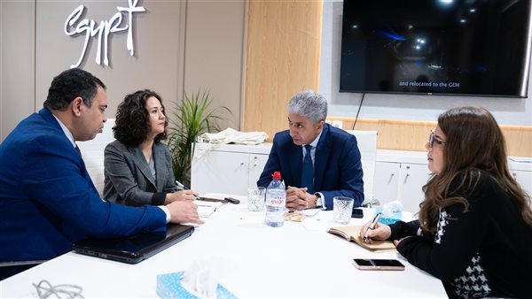 وزير السياحة والآثار