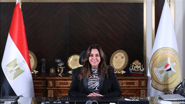 الدكتورة منال عوض،