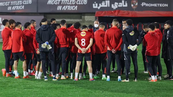 لاعبي الأهلي