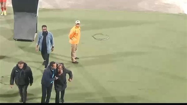 عامل غرفة الزمالك