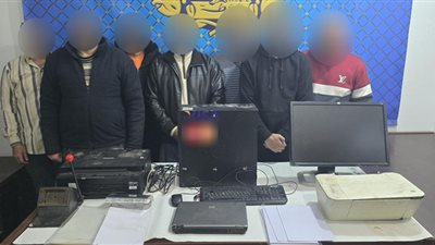 القبض على تشكيل عصابي لتزوير المحررات والمستندات الرسمية بالقاهرة