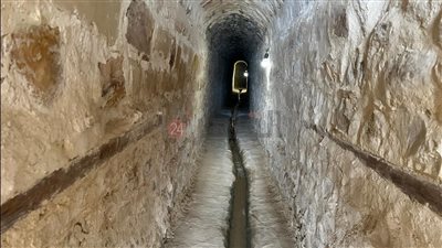 ممر صخري بطول 35 مترًا.. ننشر صور عين المياه الأثرية بدير الأنبا بولا بالبحر الأحمر