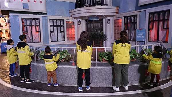 أطفال دور الرعاية