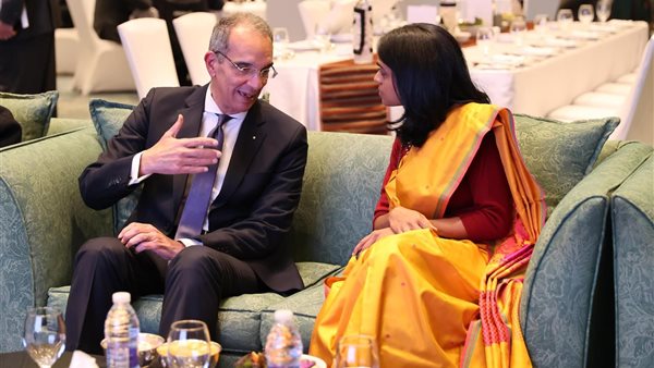 وزير الاتصالات