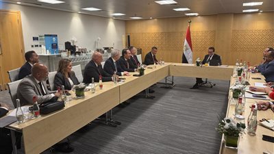 وزير الصحة يستعرض مستجدات تصنيع أجهزة السونار في مصر