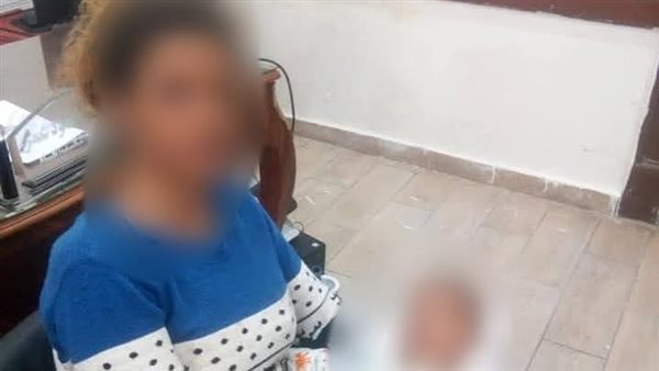 السيدة والرضيع