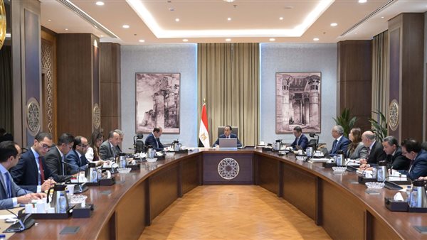 اجتماع لرئيس مجلس