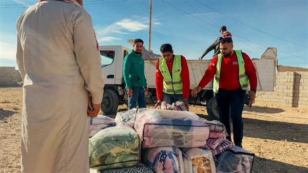 بنك الكساء يوزع أغطية