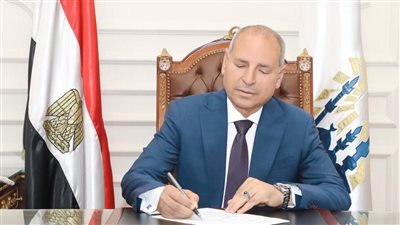 محافظ القاهرة يحذر من مخالفات البناء: ستعرض صاحبها لإجراء قانوني رادع