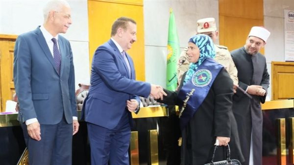 الاحتفال بيوم الشهيد