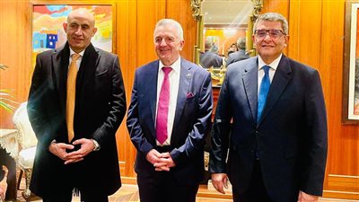 وزير التعليم يلتقي وفدا من الجمعية الألمانية لرفع كفاءة التعليم الفني