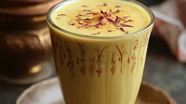 حليب وزعفران