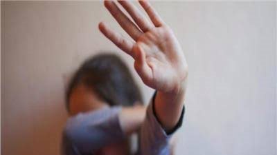 الحبس سنة لمنظم حفلات بتهمة هتك عرض صغيرة بشرم الشيخ