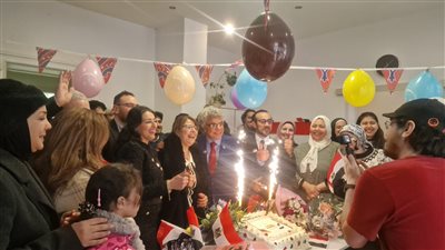 برئاسة علاء ثابت.. بيت العائلة المصرية في برلين يحتفل بافتتاح مدرسة| صور