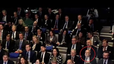 وزير الخارجية الإسباني يقيل سفير بلاده في بلجيكا بسبب غفوته أثناء مؤتمر دبلوماسي