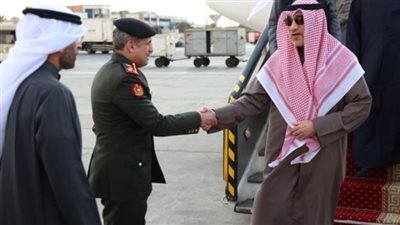 خلال زيارته للقاهرة.. وزير الدفاع الكويتي يلتقي الرئيس السيسي غدا 