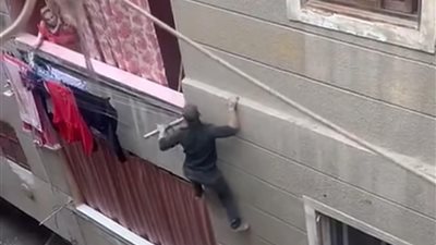 سبايدر مان شبرا.. تفاصيل ضبط لص خلال تسلقه عقارا في القليوبية
