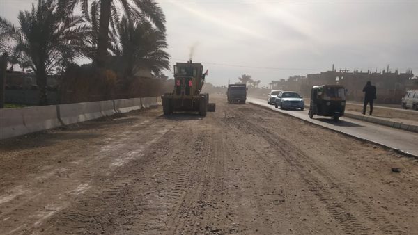 رصف وتطوير وصلة طريق