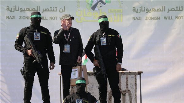 تسليم الأسري