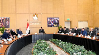 وزير الإسكان يوجه بالالتزام بالجداول الزمنية المحددة للانتهاء من مشروع تطوير موقع التجلي الأعظم
