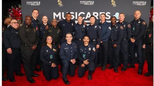 رجال إطفاء لوس أنجلوس