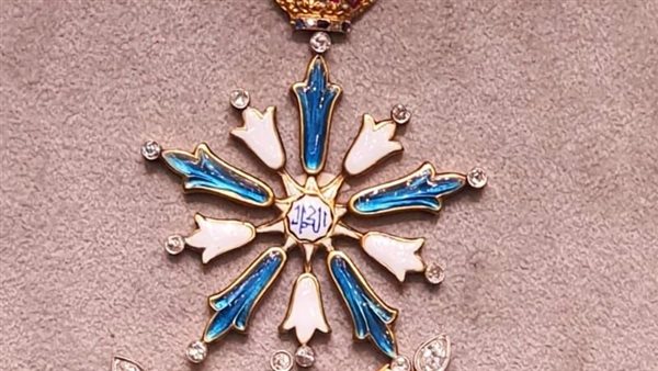  نيشان الكمال مصنوع