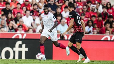 بعد ارتباطه بالأهلي.. إشبيلية يعلن رحيل إيهيناتشو إلى ميدلسبره الإنجليزي