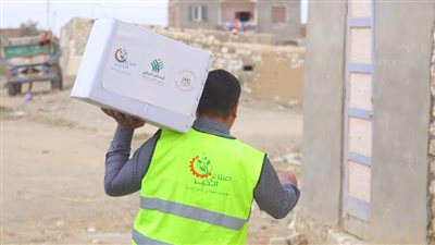 صناع الخير تصل بمبادرة «صناع الدفا» إلى الوادي الجديد لتوزيع بطاطين الشتاء وكراتين المواد الغذائية 