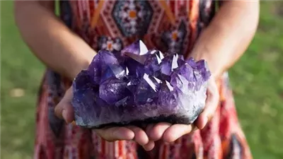 أسماء أحجار كريمة.. تعرف على سعرها ومعانيها وقوتها 