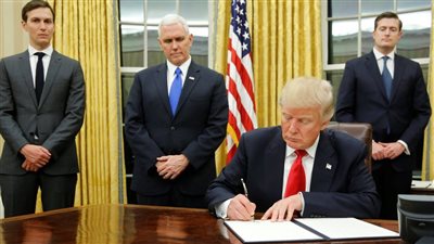 تسريح العمال.. مقاولو الـ USAID يواجهون أزمة مالية بعد قرار ترامب وقف المساعدات الخارجية