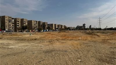 لحل أزمة الباعة الجائلين.. جهاز القاهرة الجديدة يبدأ تنفيذ أسواق الخير على 18 فدانا