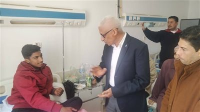 محافظ شمال سيناء يزور الجرحى الفلسطينيين في مستشفى بئر العبد التخصصي