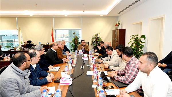 جانب من اجتماع وزير