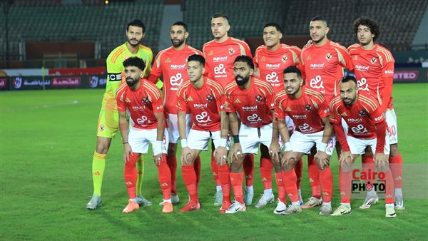 لاعبو الأهلي