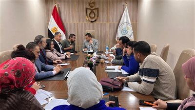 خطة عاجلة لإنهاء قوائم الانتظار في مستشفيات الأقصر.. اجتماع موسّع لتسريع وتيرة الجراحات