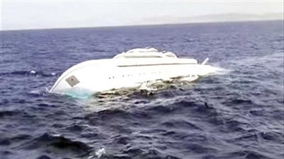 بينهم 4 في حالة خطرة.. نقل 9 من مصابي حادث غرق غواصة سياحية إلى مستشفيات الغردقة