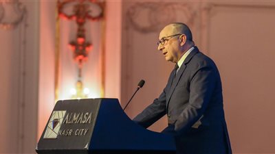 وزير قطاع الأعمال: الشركات التابعة للوزارة تمتلك فرصا واعدة.. ونعزز الشراكة مع المستثمرين